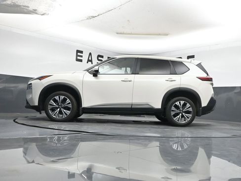 Used 2023 Nissan Rogue SV image 21