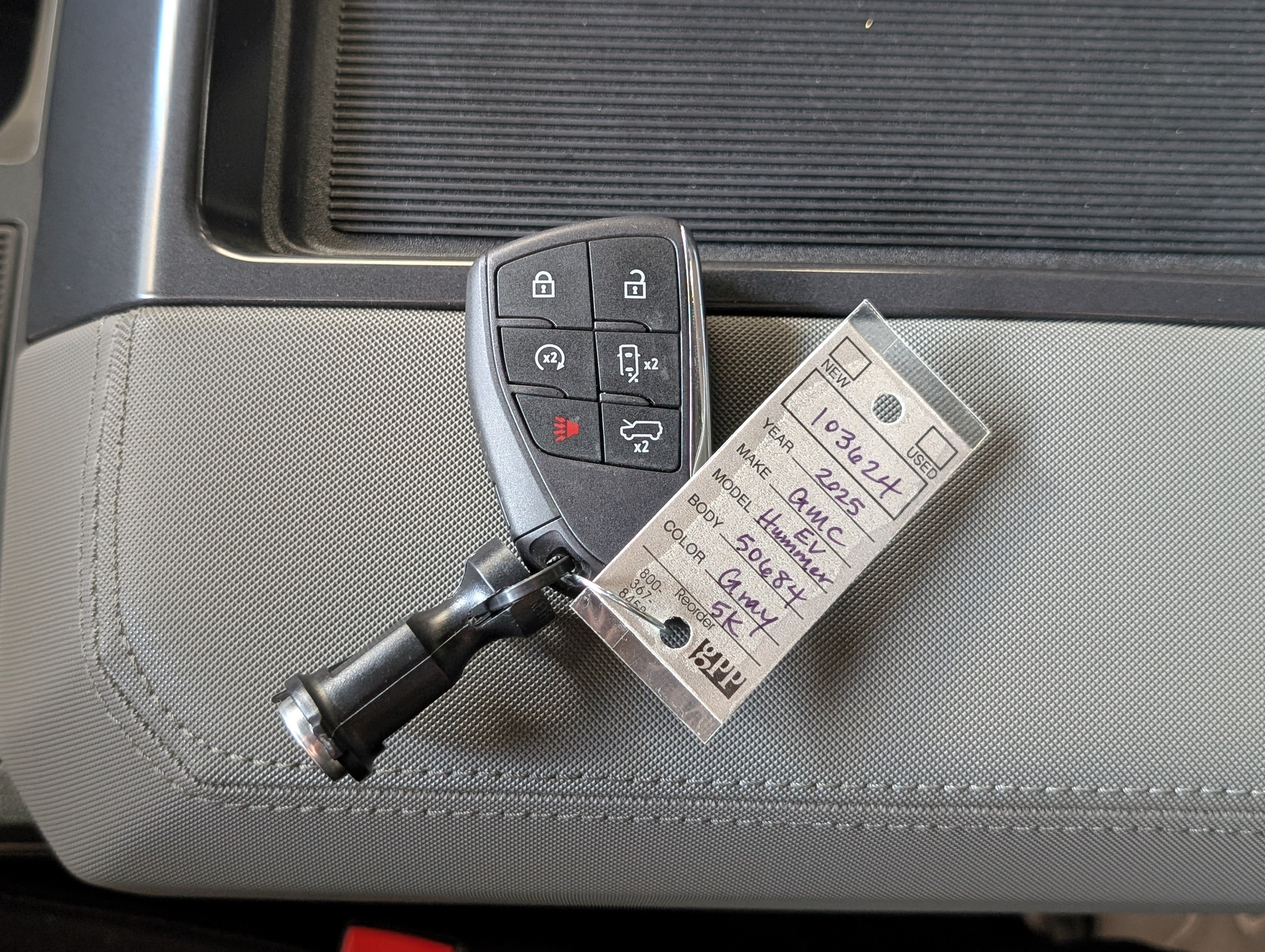 Used 2025 GMC Hummer EV 2X AWD/4WD image 38