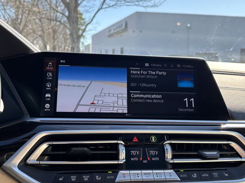 Used 2021 BMW X5 xDrive40i w/ Premium Package image 27