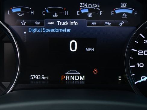 Used 2022 Ford F450 Limited w/ FX4 Off-Road Package AWD/4WD image 13