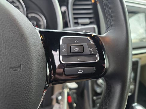 Used 2017 Volkswagen Beetle 1.8T image 25