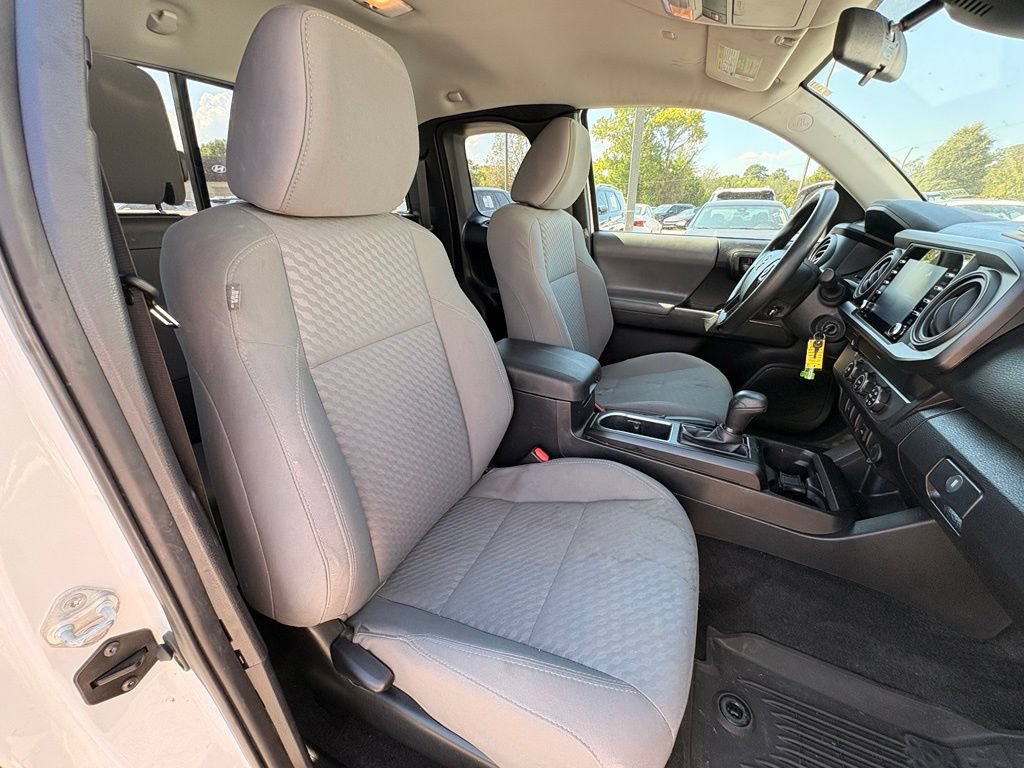 Used 2022 Toyota Tacoma SR RWD image 30