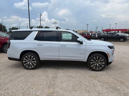 New 2026 Chevrolet Tahoe High Country AWD/4WD image 7