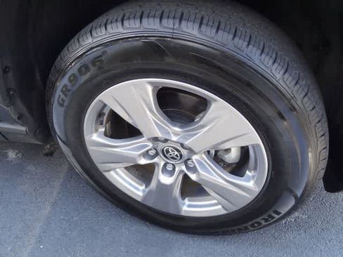 Used 2025 Toyota RAV4 XLE FWD image 2