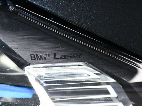 Used 2022 BMW M4 xDrive Competition w/ M Carbon Exterior Package AWD/4WD image 83