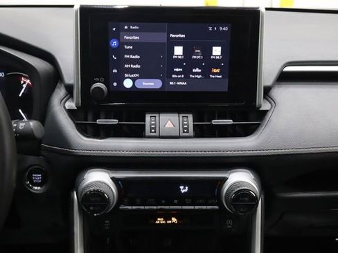 Used 2024 Toyota RAV4 XLE Premium image 31