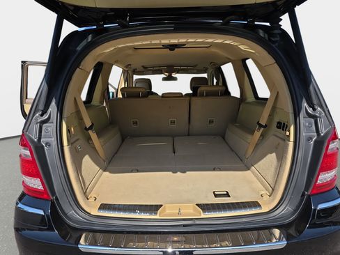Used 2011 Mercedes-Benz GL 450 4MATIC image 13