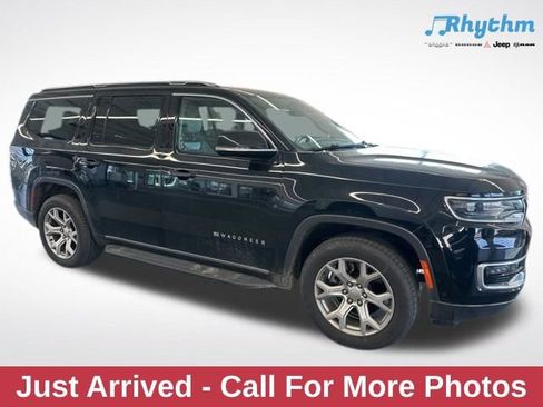 Used 2022 Jeep Wagoneer Series II AWD/4WD image 1