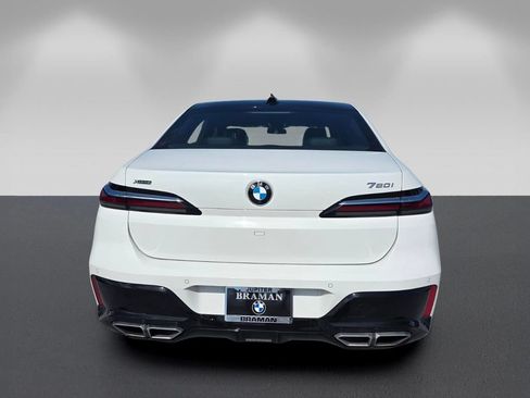 Certified 2023 BMW 760i xDrive AWD/4WD image 5