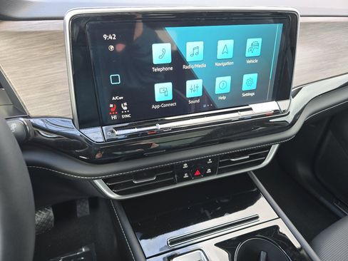 New 2026 Volkswagen Atlas SEL image 16