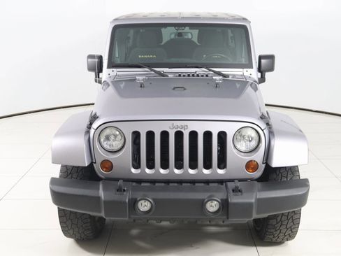 Used 2013 Jeep Wrangler Unlimited Sahara image 45
