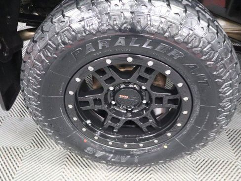 Used 2019 Toyota Tacoma TRD Off-Road AWD/4WD image 77