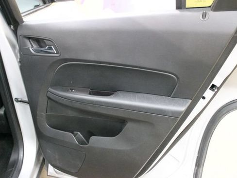 Used 2017 GMC Terrain SLE AWD/4WD image 13