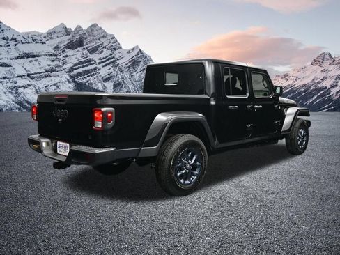 New 2026 Jeep Gladiator Sport AWD/4WD image 5