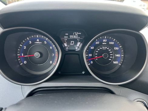 Used 2013 Hyundai Elantra Limited w/ Technology Pkg FWD image 36