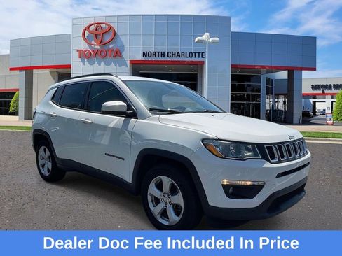 Used 2020 Jeep Compass Latitude FWD image 1