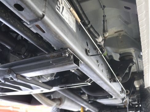 Used 2005 Chevrolet Silverado 2500 LS w/ Heavy-Duty Power Package image 31