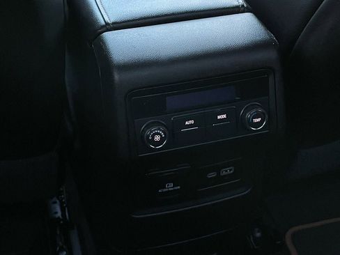 Used 2023 GMC Acadia AT4 image 25