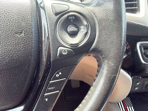 Used 2017 Honda Pilot Elite image 33