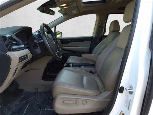 Used 2024 Honda Odyssey Touring image 16