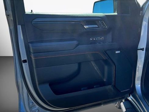 Used 2023 GMC Sierra 1500 AT4 w/ AT4 Premium Package AWD/4WD image 16