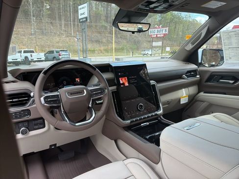 New 2026 GMC Yukon Denali image 19