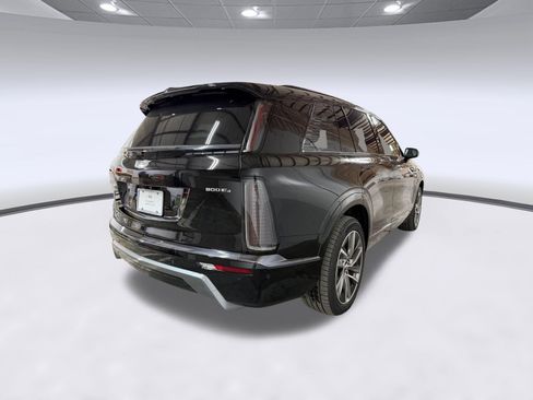 New 2026 Cadillac Vistiq Luxury AWD/4WD image 8