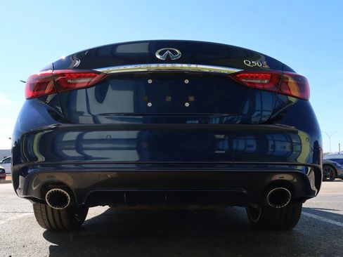 Used 2018 INFINITI Q50 Red Sport 400 w/ Proactive Package image 11
