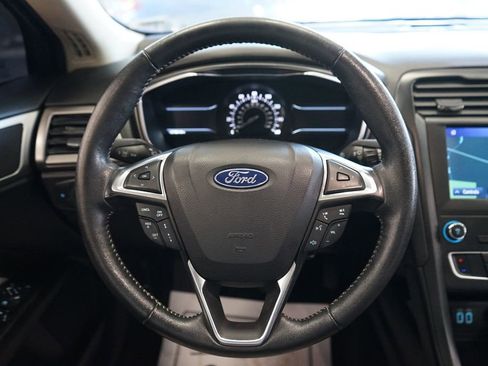 Used 2020 Ford Fusion SE w/ Equipment Group 151A image 29