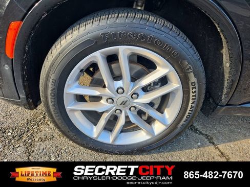 Used 2023 Dodge Durango R/T AWD/4WD image 9