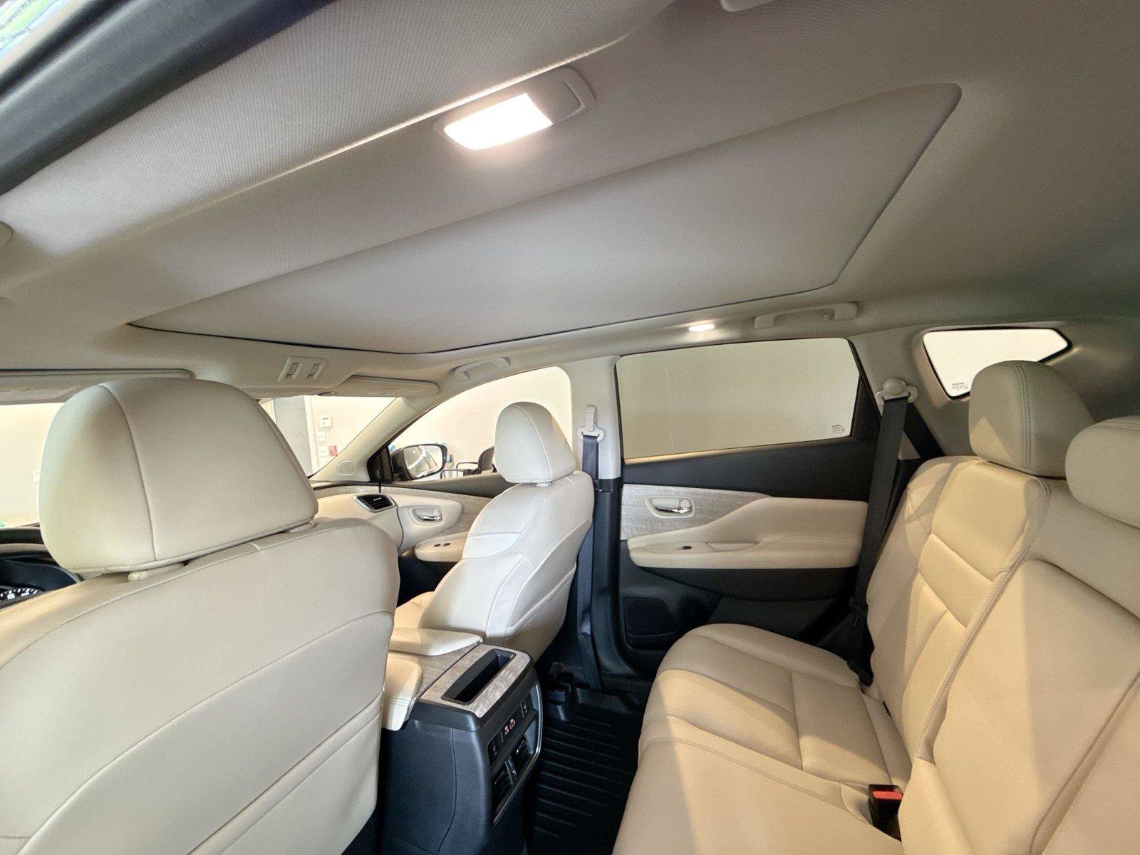 Used 2023 Nissan Murano SL w/ SL Moonroof Package AWD/4WD image 16