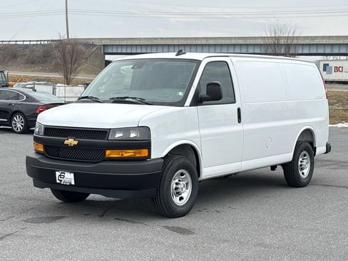 New 2026 Chevrolet Express 2500 w/ Driver Convenience Package RWD image 15