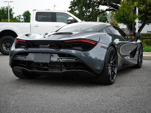 Used 2018 McLaren 720S Luxury RWD image 13