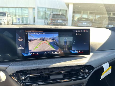 New 2026 BMW 330i Sedan w/ M Sport Package image 22