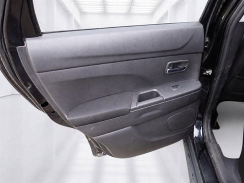Used 2013 Mitsubishi Outlander Sport SE AWD/4WD image 26