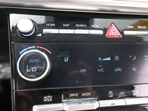 Used 2025 Hyundai Santa Fe SEL FWD image 28