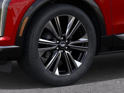 New 2026 Cadillac Optiq Luxury 2 image 9