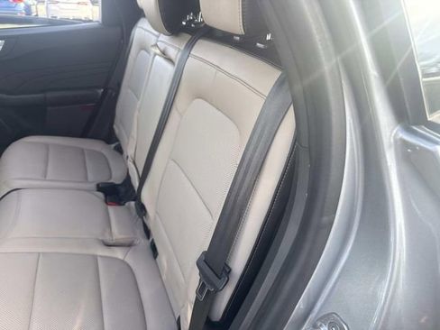 Used 2021 Ford Escape SEL image 16