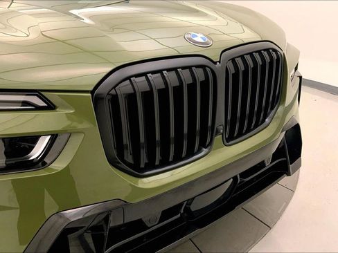 Used 2024 BMW X7 xDrive40i w/ M Sport Package image 29