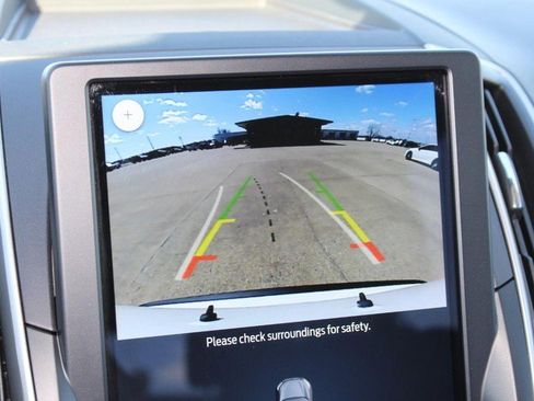 Used 2024 Ford Edge SEL image 32