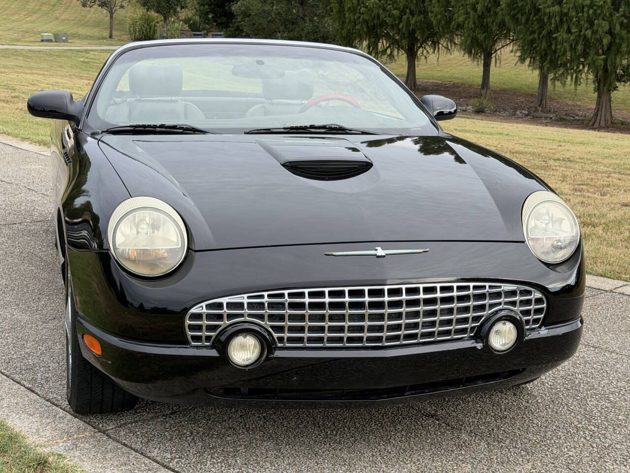 Used 2002 Ford Thunderbird RWD image 4