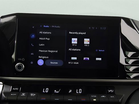 Used 2025 Toyota Camry LE image 26