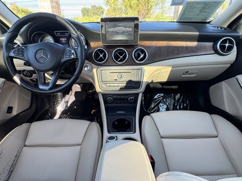 Used 2016 Mercedes-Benz GLA 250 image 30