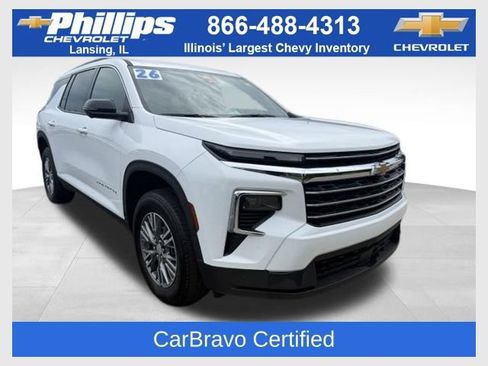 Used 2026 Chevrolet Traverse LT w/ Driver Confidence Package FWD image 1