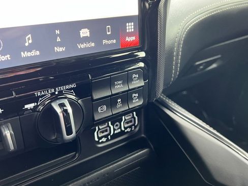 Used 2023 RAM 2500 Limited image 53