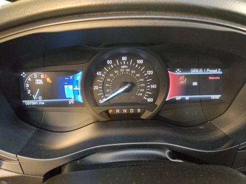 Used 2018 Ford Fusion SE w/ Equipment Group 201A image 23