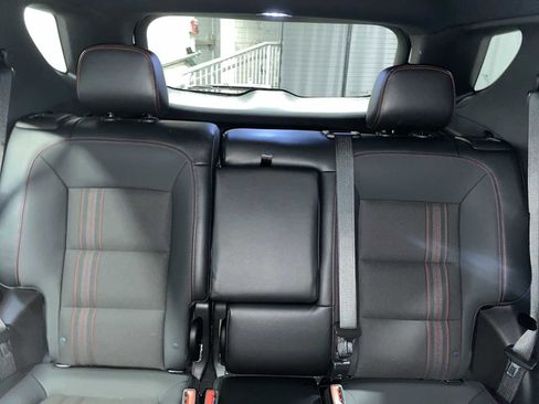 Used 2023 Chevrolet Equinox RS w/ LPO, Floor Liner Package AWD/4WD image 22