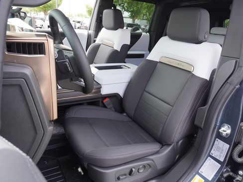 New 2025 GMC Hummer EV 3X image 13