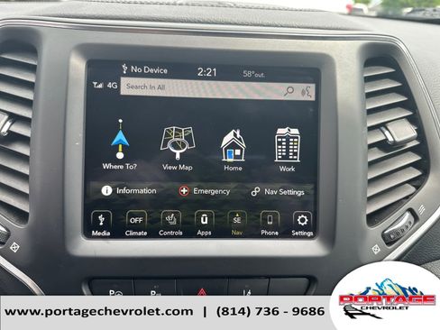 Used 2023 Jeep Cherokee Altitude Lux AWD/4WD image 22