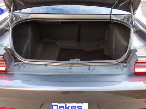 Used 2022 Dodge Challenger SXT w/ Blacktop Package image 15